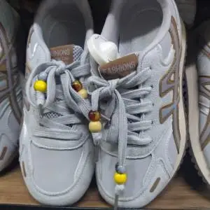 کفش دخترانه مدل Fashions رنگ بندی مختلف